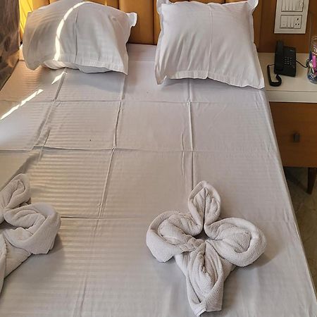 Hotel Ruchi Executive Satara Εξωτερικό φωτογραφία