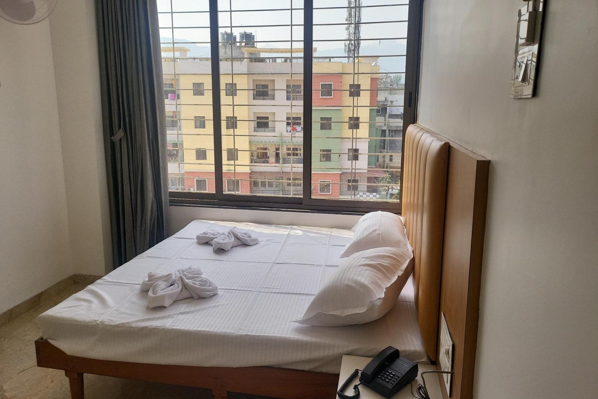 Hotel Ruchi Executive Satara Εξωτερικό φωτογραφία
